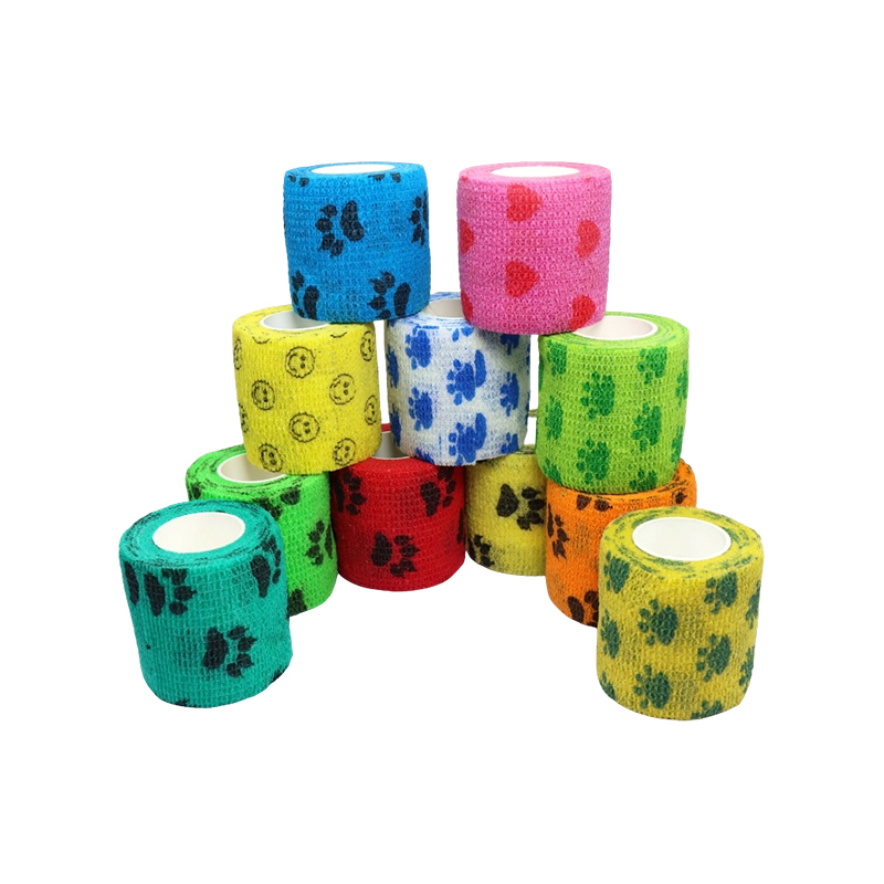 Taśma z włókniny, elastycznej, spójnej bandaży (z nadrukiem).